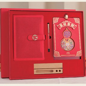 多福多财套装-十四张多功能特种精雕木座台历